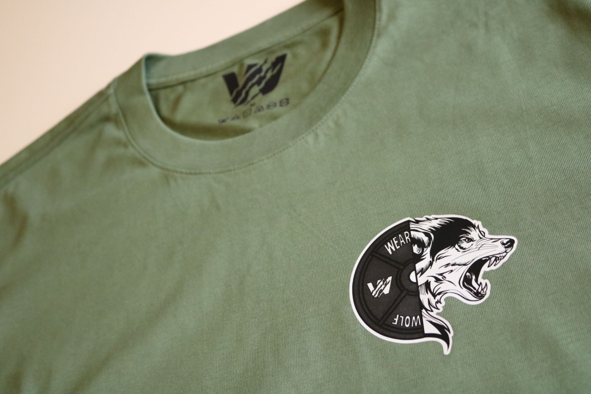 Oversized Tee - Wolf Plate Green